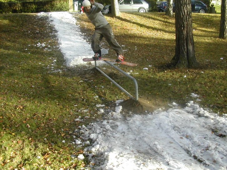 vi kunde inte hålla oss och lassade upp snö frå. Foto: Henrik berqqvist. Åkare: Pontus Wiehager.
