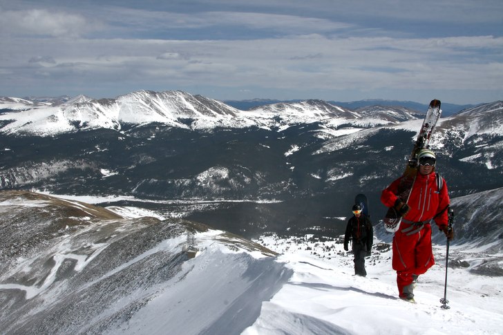 På väg upp för sista kammen till Peak 10 i Brec. Foto: Sverker Högbom. Åkare: Henrik Petersson.