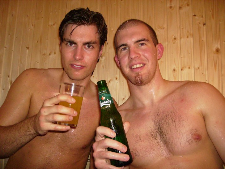 En trevlig kväll efter en dag i Trysil. Foto: Sara Gustavsson. Åkare: Åkare?! Bastubadare, jag till höger och kompis till Vänster.