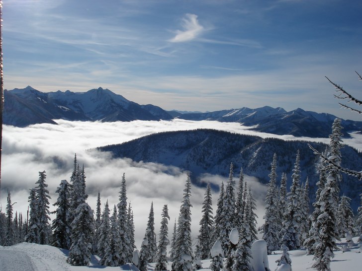 Mellan Red Mountain och Whitewater ligger Vallhall. Foto: Adam.