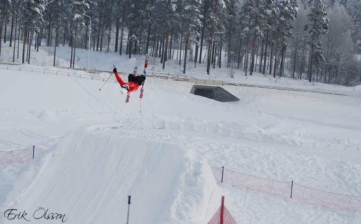 Backflip. Foto: Erik Olsson. Åkare: Benjamin Hjertstrand.
