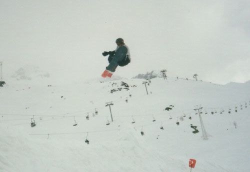 halfpipen på Grand Montets, Chamonix. Foto: Niklas Pettersson. Åkare: Christian Pettersson.