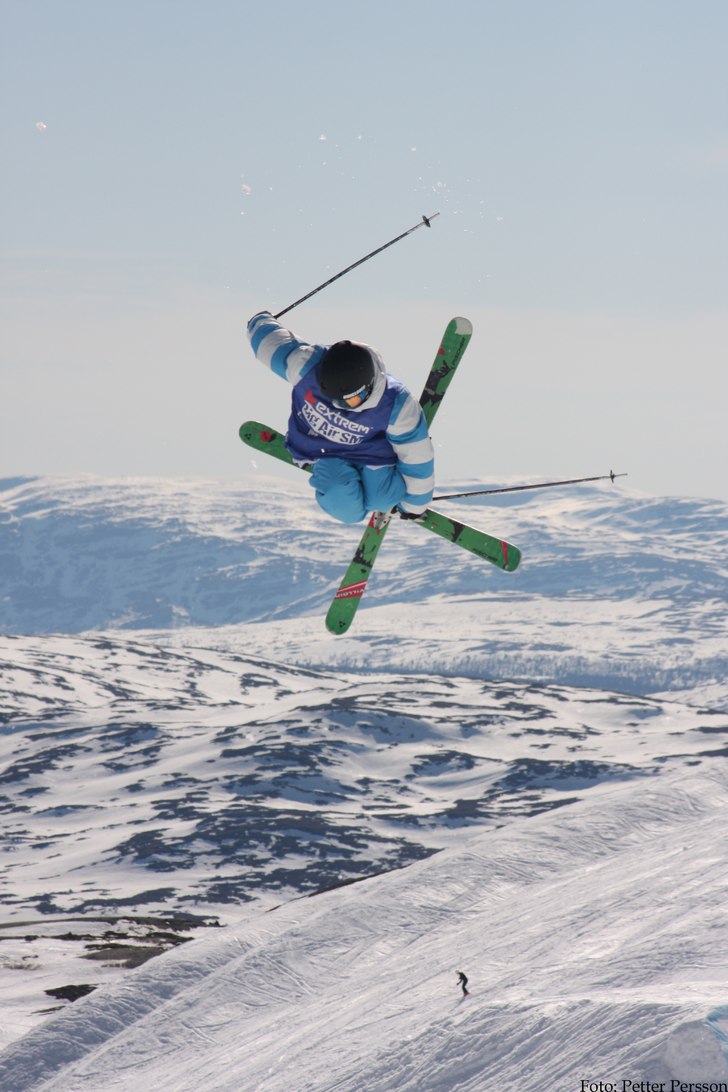 Bilder ifrån dagens SM Big Air 2009 ifrån Åre! . Foto: Petter Persson. Åkare: Jesper Tjäder.
