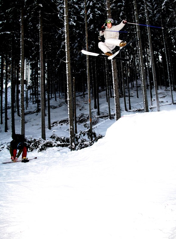 prata i telefon å flyga!. Foto: Johan Schedin. Åkare: Patrik Nordholm.