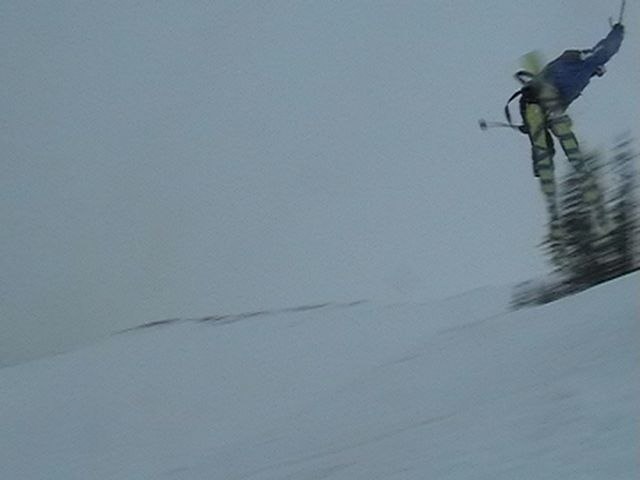 en till.... Foto: Gustav Cederholm. Åkare: Joakim Lundin.