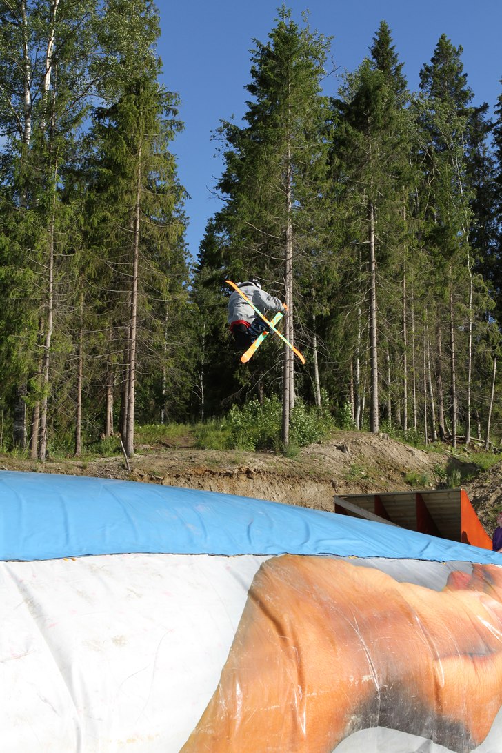 Foto: John Nilsson. Åkare: Adrian Sjöstrand.