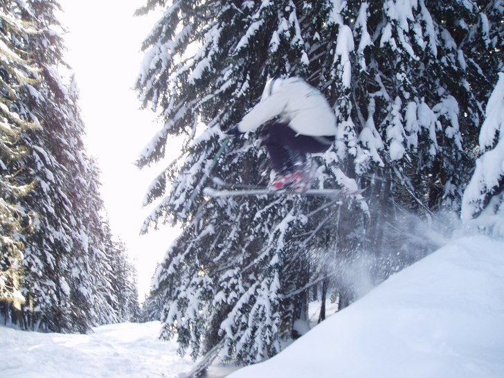 Bra puderdag i skogen ner mot Zerotta. Foto: Cissi. Åkare: Gabriel Riva.