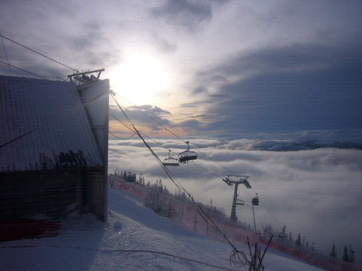 En tidig morgon vid storslalomstart. Foto: Linus Hedlund.