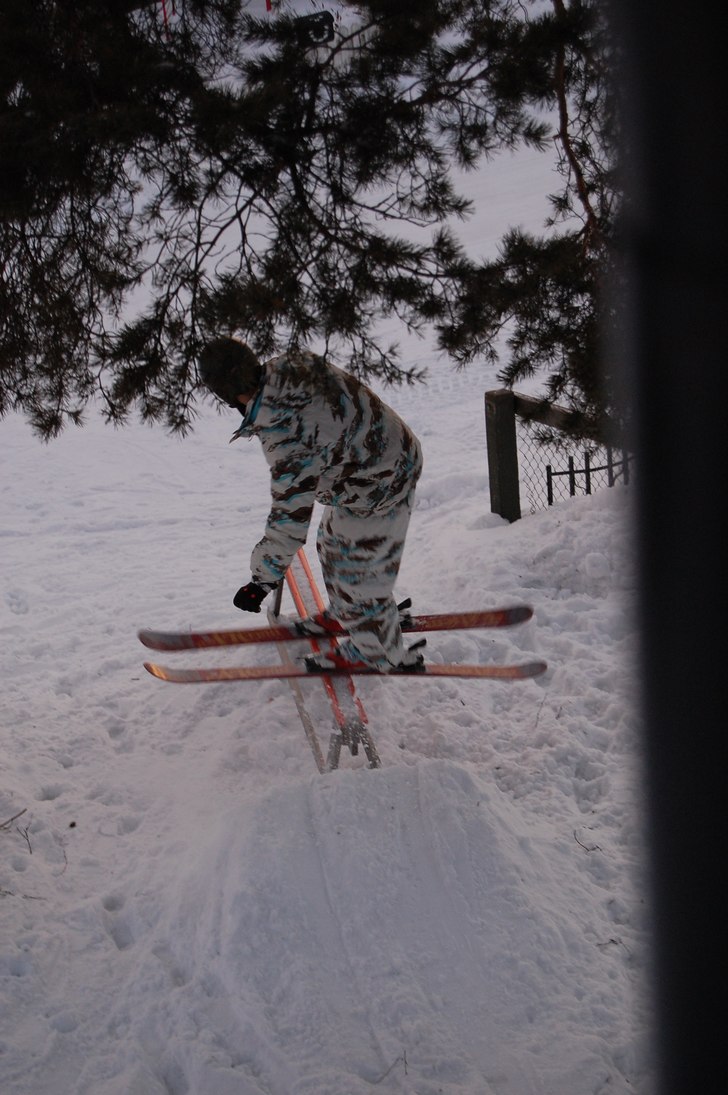 jag och några polare gjorde en liten park på gå. Foto: andreas yttling (AY). Åkare: axel bergbom (jag).