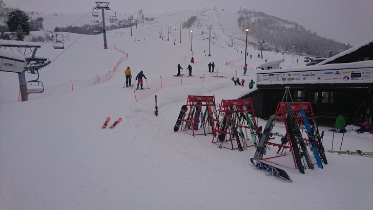 Mange har tatt turen til Strandafjellet 
.