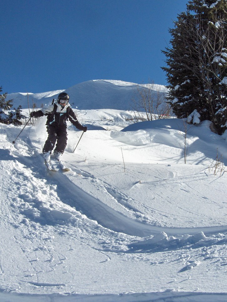 Försök till grymt hopp i Le Tour.... Foto: Adam Carlson. Åkare: Ida Lundén.