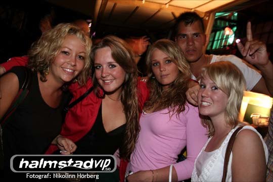 Anna, Jag, Sabina, Anna. Foto: Halmstad vip.