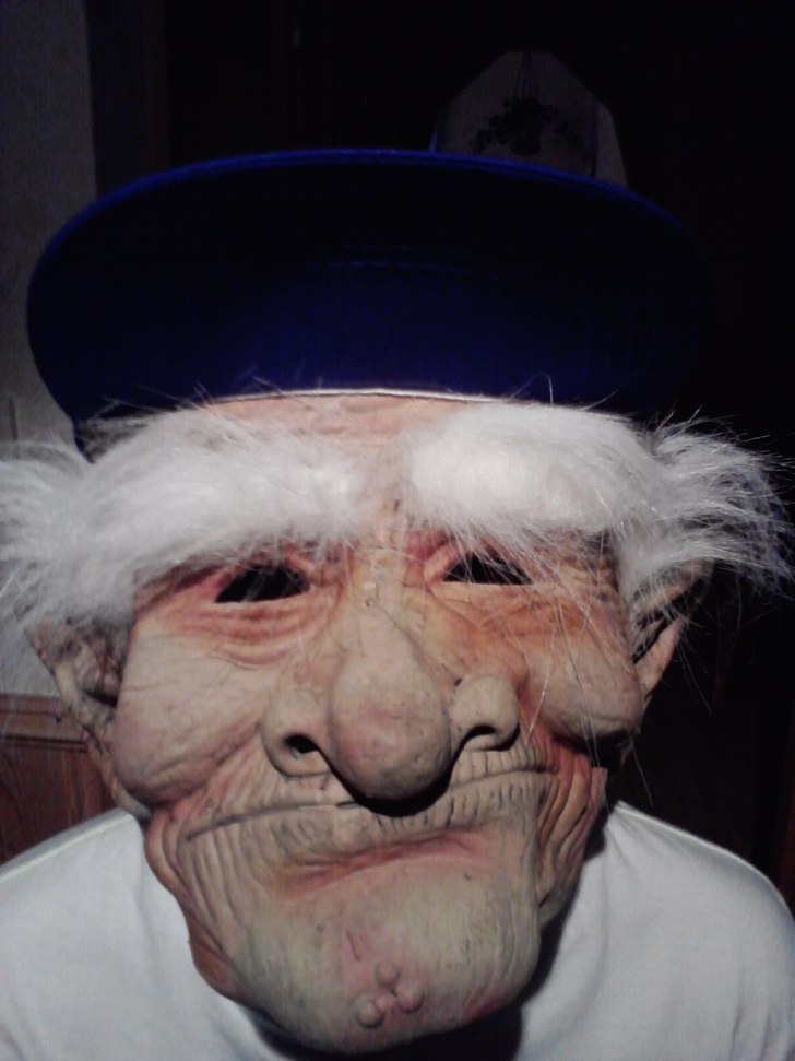 hallowen masken!!. Foto: jag. Åkare: jag.