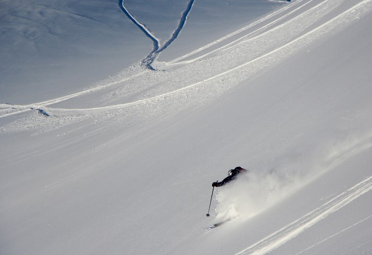spray- turn. Foto: simon ricklin. Åkare: tobi.