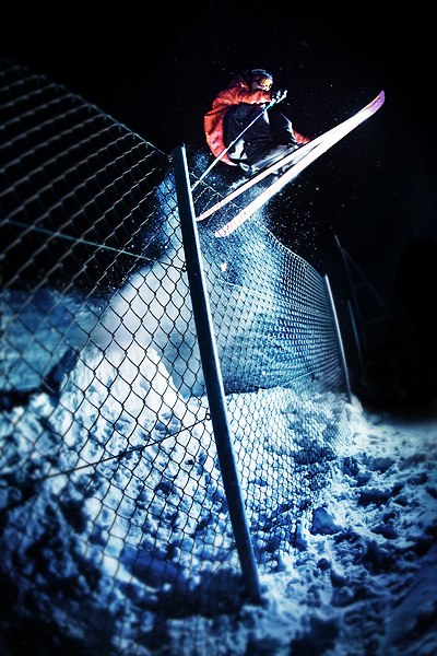 Fri lek i byn!. Foto: Marcus Rönne. Åkare: Lars Högmo.