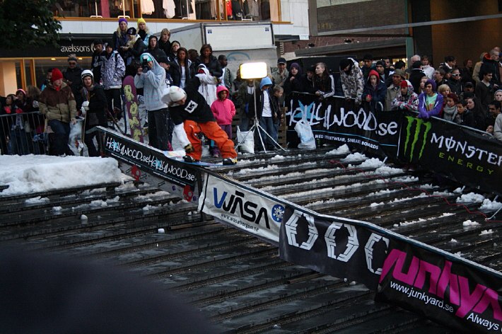 Frontline Railjam 2009. Foto: Jocke L. Åkare: Wojtek.