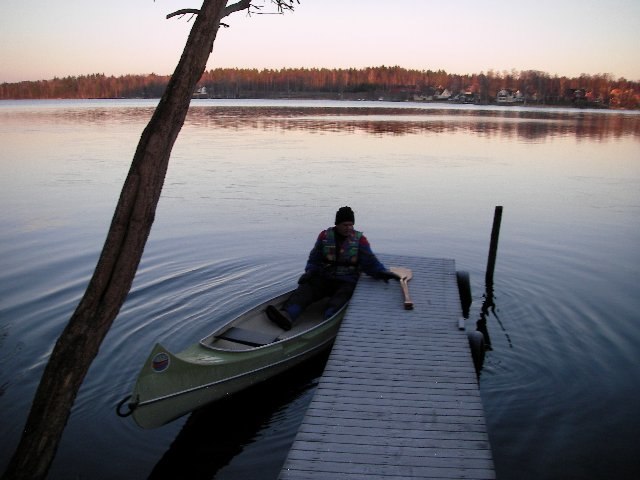 Vi var ute och paddlade dagen efter julafton. På . Foto: Johanna Broo. Åkare: Gunnar Broo.