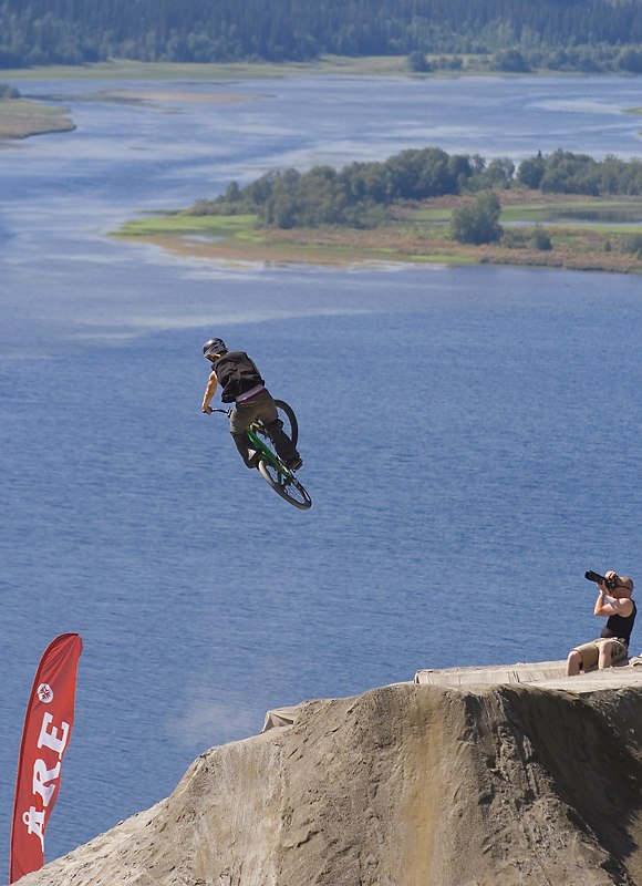 Foto: Mattias Johansson. Åkare: Okänd.