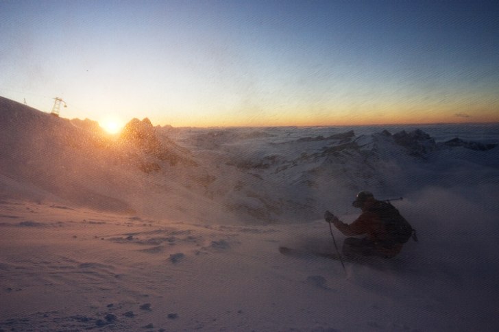 Solnedgång över Steinberg. Det blev en mörk tur. Foto: Johan Hellman. Åkare: Daniel Anger.