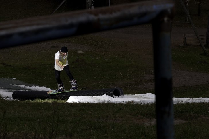 Färgerna blir lite konstiga på Freeride, klicka . Foto: Johan Carlsson. Åkare: Hannes Karlsson.