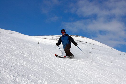Telemark i Bydalen. Foto: Ulf Olsson. Åkare: Henrik Perälä.