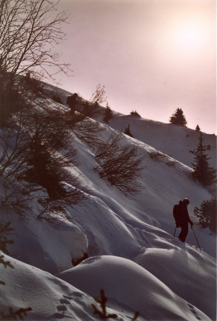 ...så vi stannade upp för att tänka efter om de. Foto: Martin Libeck. Åkare: Björn och Daniel.