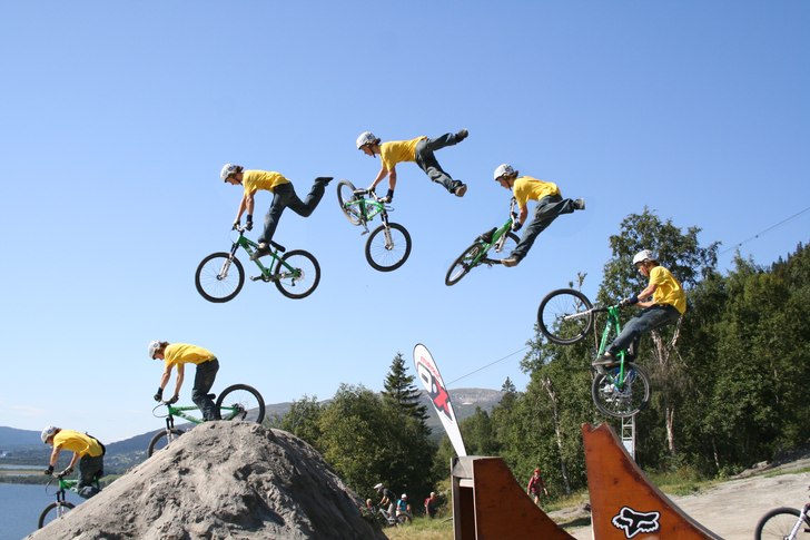 Foto: Douglas Broström. Åkare: ??.