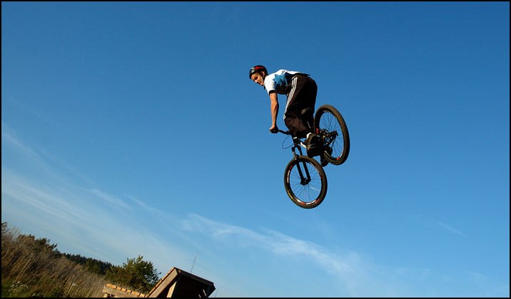 Linus 360 i hemma hoppet. Foto: Sebastian Streith. Åkare: Linus.