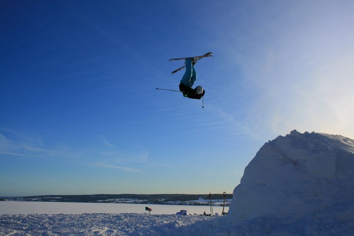Frontflip. Foto: Viktor Björklund. Åkare: Max Hemmingsson.