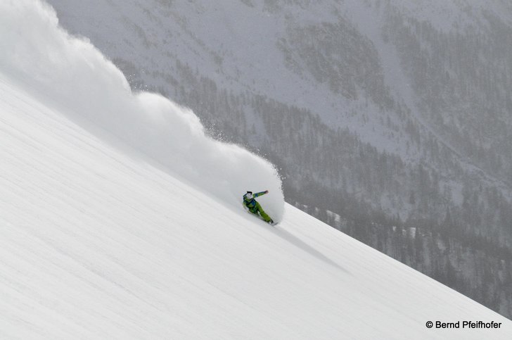 Foto: Bernd. Åkare: Niklas Hollsten.