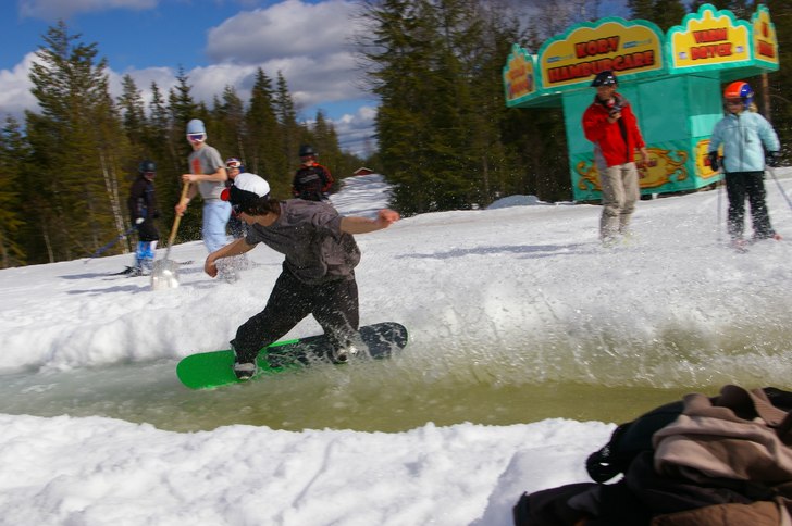 dom bakom vart blöta!!. Foto: tom stål. Åkare: sven berglund.