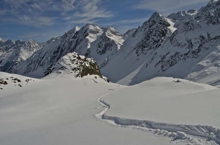 Entrén till åket Hidden Valley, notera den stora. Foto: Powder Department Stubaier Gletscher.