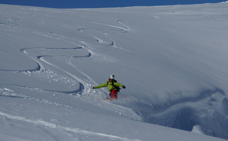 2 fantastiska topptursdagar med splitboard, efter . Foto: Anders Bengs. Åkare: Joel Bengs.