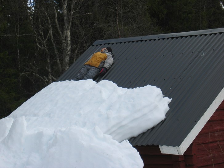 ååh!! väntar på mina nya skidor. Foto: amonym.