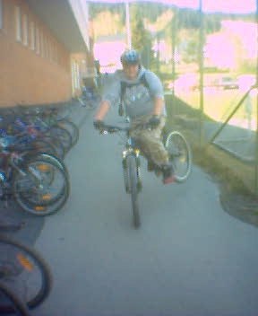 en litten stopi. Foto: Nikllas Lööf. Åkare: Emil Elvstål.