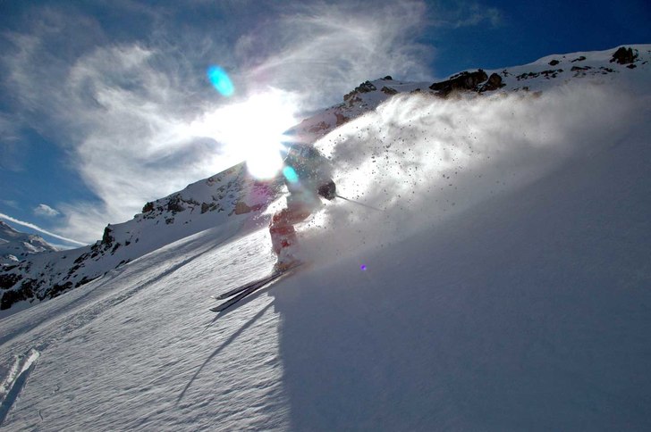 En riktigt fin dag. Fin snö och strålande sol gj. Foto: Björn Bonthron. Åkare: Rick Greenwood.