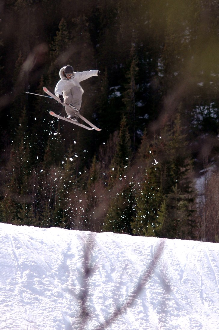 tangmannen i en 5a critical typ. Foto: Tim Forsström Jacobsson. Åkare: Tsz-Hin Tang.