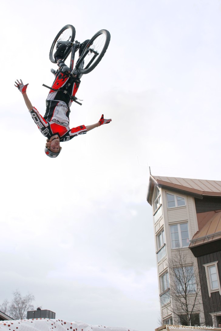Backflip. Foto: RonnyTronstad. Åkare: .....