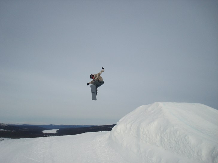Siktar mot landningen.. typ? ^^. Foto: Bruce McLean. Åkare: Niklas Billing.