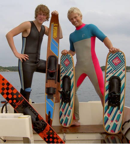 Feta oldschool-prylarna skulle luftas.. Allt från. Foto: Jesper Andersson. Åkare: Fredrik Nordenberg/Filip Johansson.