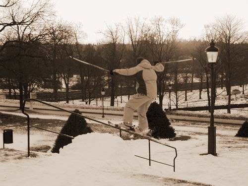 Varför inte åka lite skidor på kunglig mark.... Foto: Paka Nordholm. Åkare: Daniel Nordholm.
