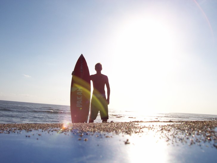 Jag poserar i solnedgången efter ännu en härlig. Foto: Lars Nylander. Åkare: Niklas Backman.