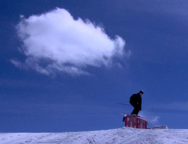 en molnig dag. Foto: Hannes Tomani. Åkare: Andreas Nyberg.