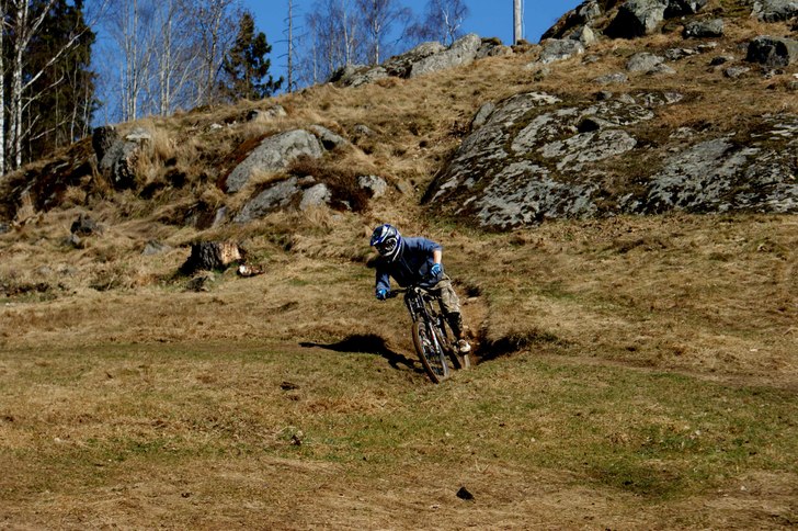 Foto: Tommy Ljunggren. Åkare: Samuel Ljunggren.