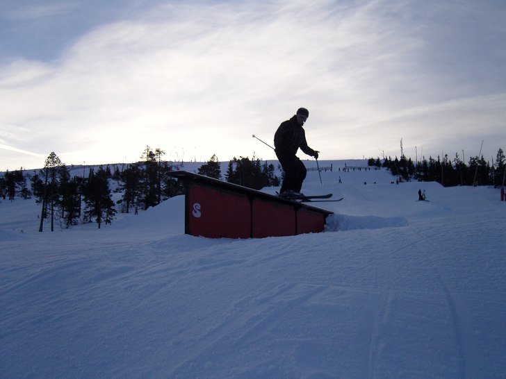 rail. Foto: max edberg. Åkare: marcus göteson.