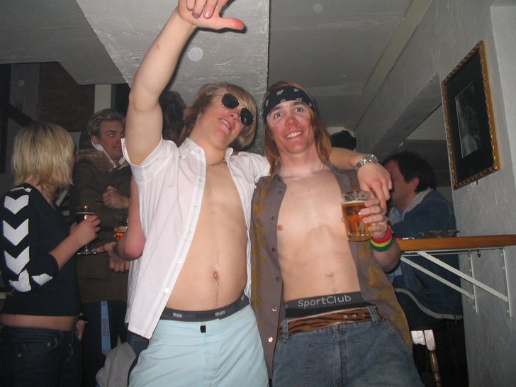 Mannen som har brännan på rätt ställe är jag . Foto: Unknown. Åkare: Mange o Gurra.