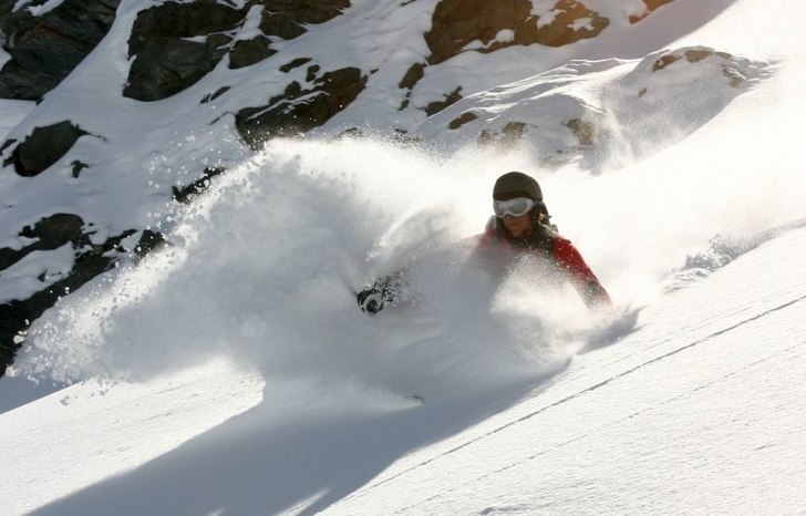 Det gäller att stänga munnen så att man inte d�. Foto: Johan Hellman. Åkare: Martin Jonasson.