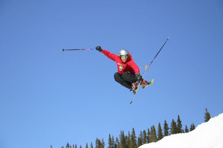 Drog på en skön Mute i cornern i Bydalens DreamP. Foto: Tomas Johansson. Åkare: Gustav Ekroth.