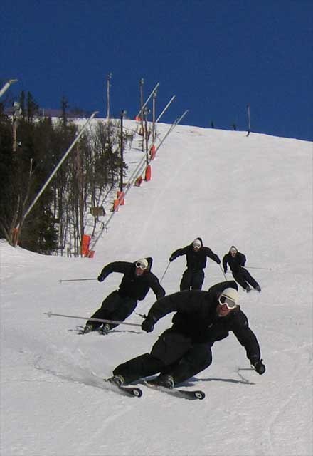 Andra dagen på skidor i år! Roligt som f_n.... Foto: Peter Crawford-Currie. Åkare: Patrik Palmberg.