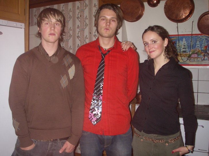 B-town crew. Foto: La Familja - syskonen B-town. Åkare: Gustaf, Carl o Anna.